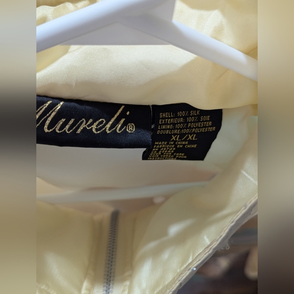 Seashell Patterned Silk Jacket - Picture 3 of 3